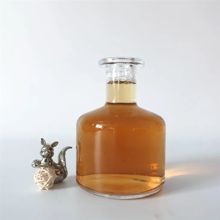 750 ml 560 g krištolo balto puodo stiklinis gėrimo butelis gamyklos kaina